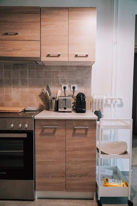 Charming Apartment In Keramikos Афины Экстерьер фото