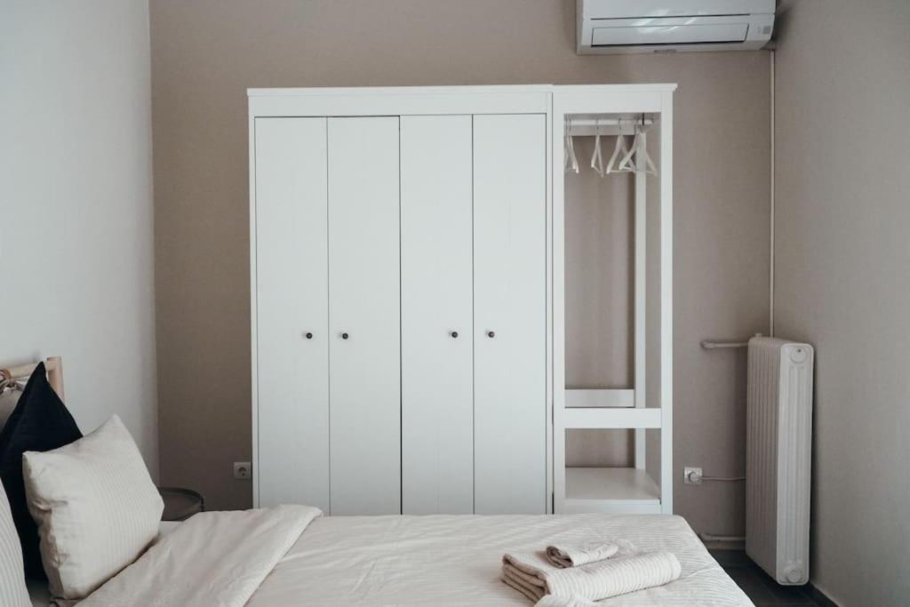 Charming Apartment In Keramikos Афины Экстерьер фото